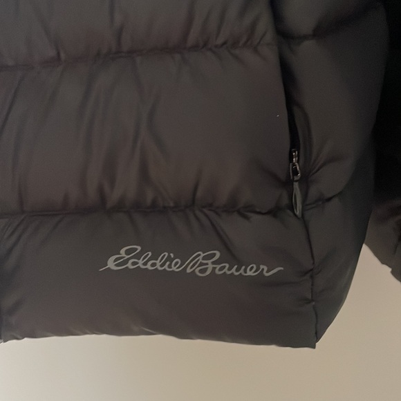 Eddie Bauer lightweight jacket - Picture 2 of 6